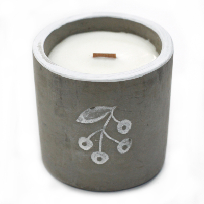 Med Pot Candle Berrys Candle Juniper and Sweet Gin