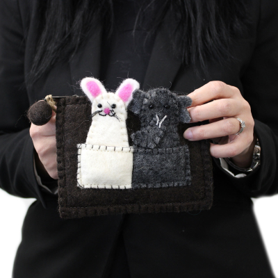 Pouch with Finger Puppets - Elephant and Mouse