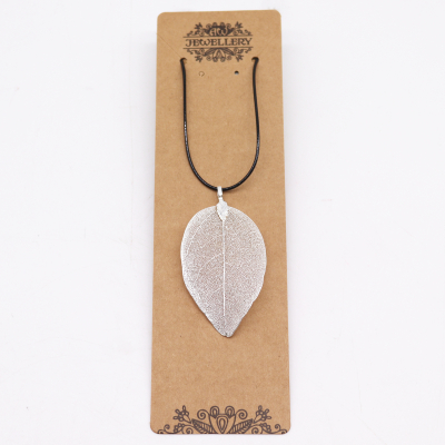 Necklace - Bravery Leaf - Silver